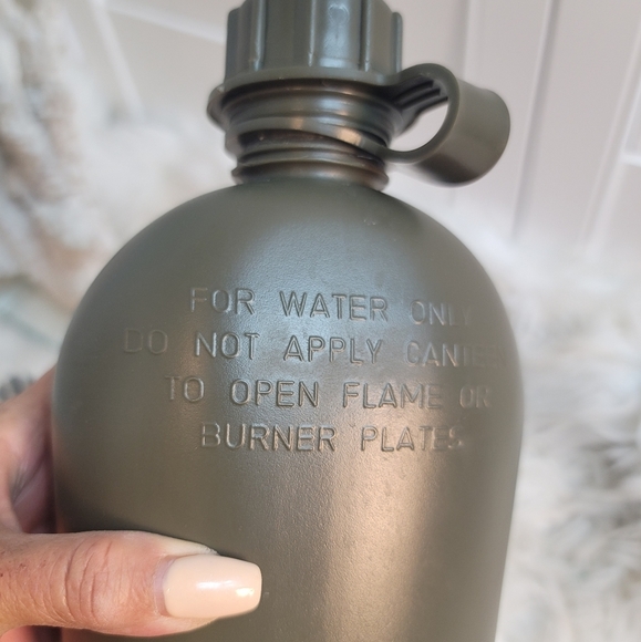 MOLE ll 1 QT CAMO CANTEEN WITH A PURPOSE POUCH NEW - Picture 11 of 12